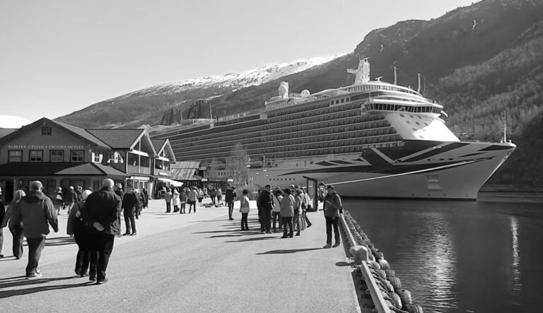 Read more about the article Eco-Friendly Cruise Ships To Protect Norway UNESCO Sites