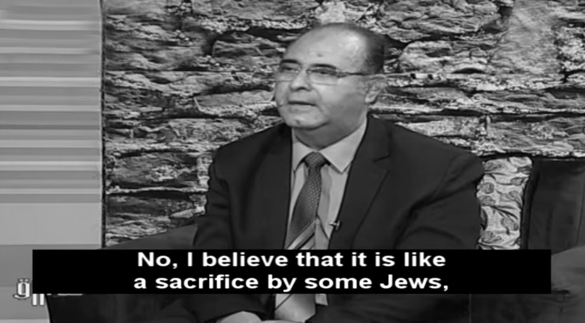 Read more about the article Egyptian Scholar Claims Jews Eat Human Blood On TV