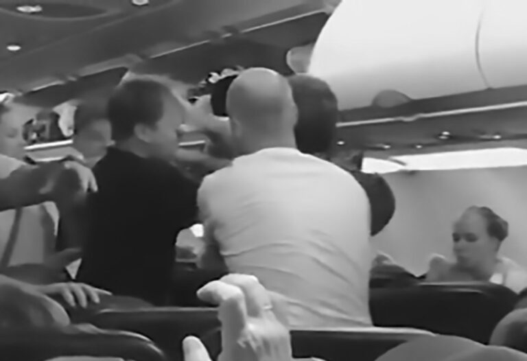 Read more about the article Brawling Russians Thrown Off Turkish Airlines Flight