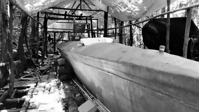 Read more about the article Navy Finds 2 Submarines In Jungle Used To Smuggle Drugs