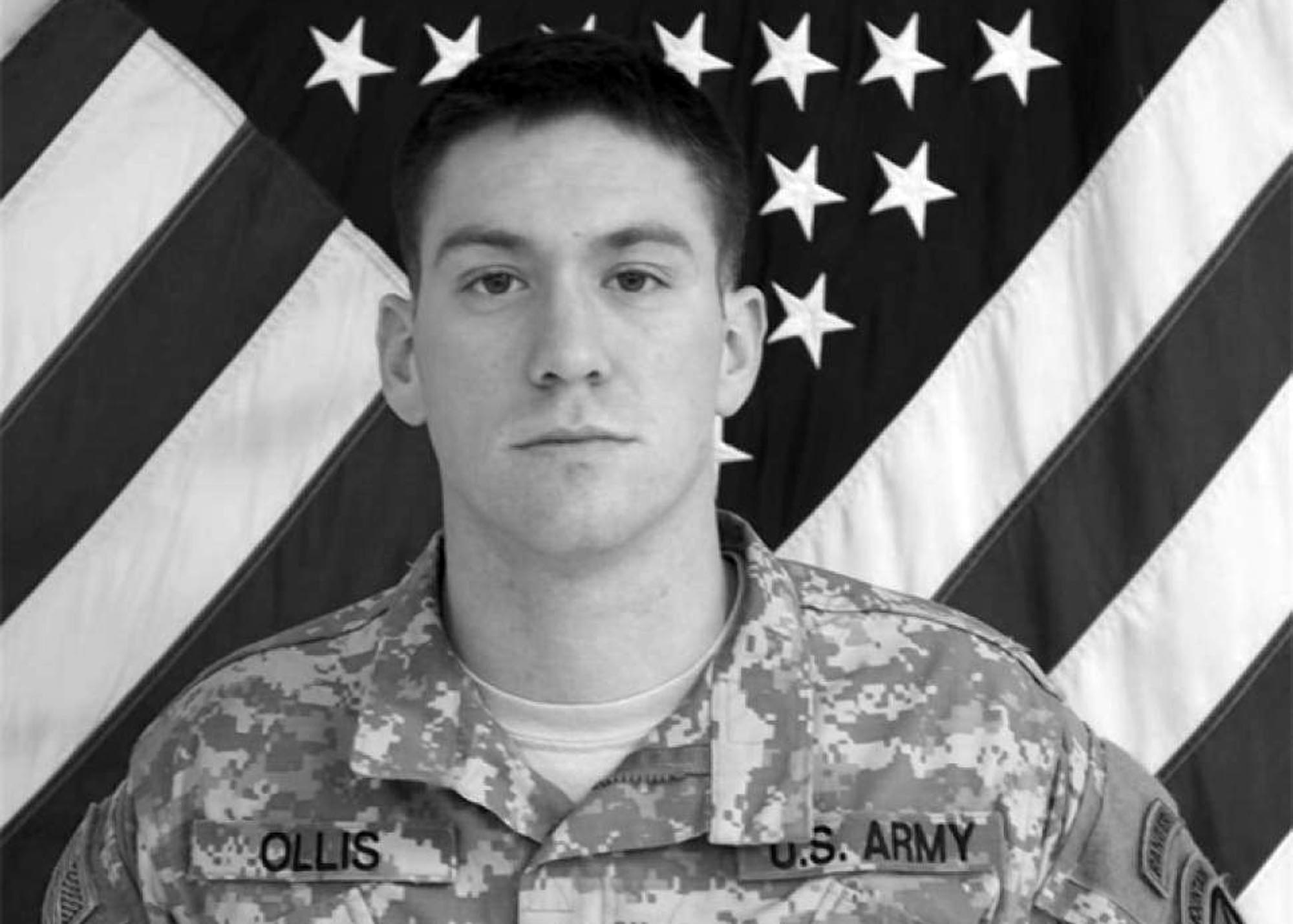 Read more about the article Killed US Soldiers Parents Meet Polish Soldier He Saved