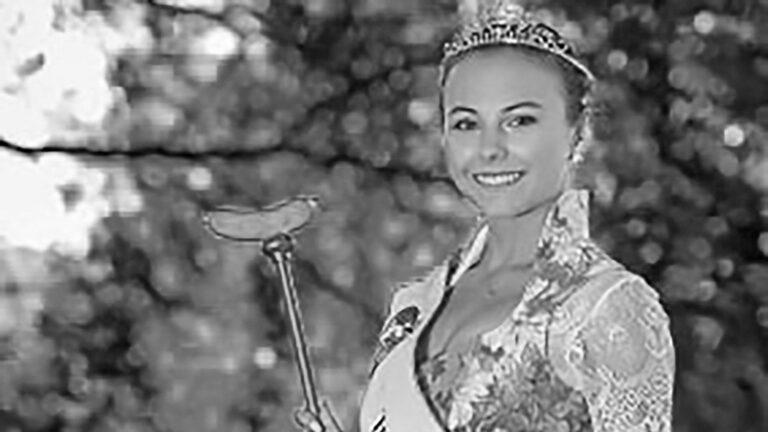 Read more about the article German Woman Crowned Miss White Sausage Queen