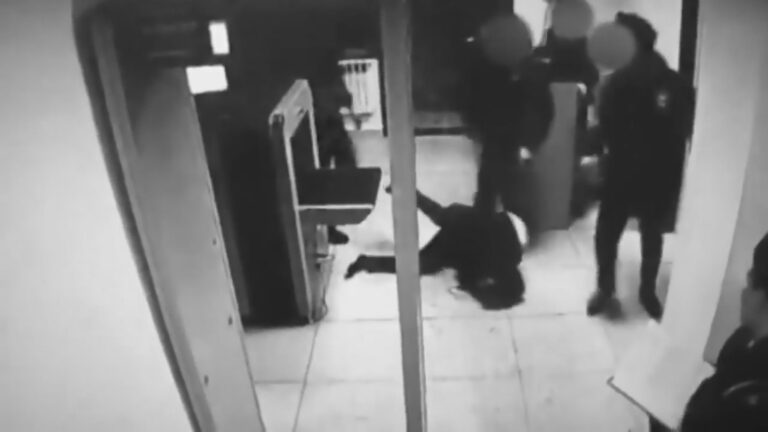 Read more about the article 10 Kazakh Cops Fired For Beating Handcuffed Suspect