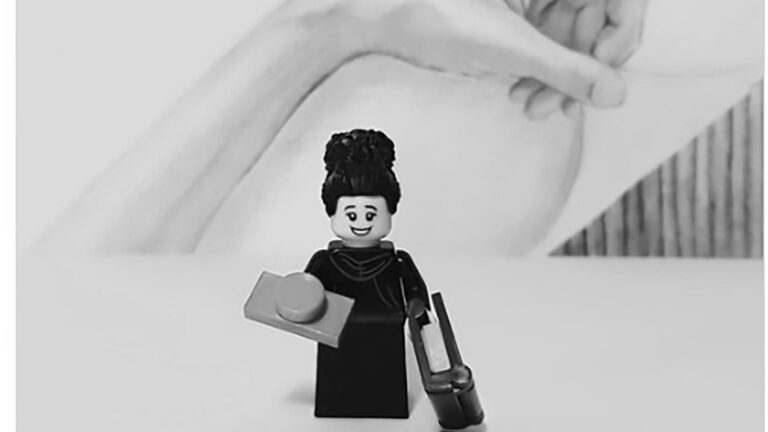 Read more about the article Bookworms Turn Nobel-Winning Writer Into Lego