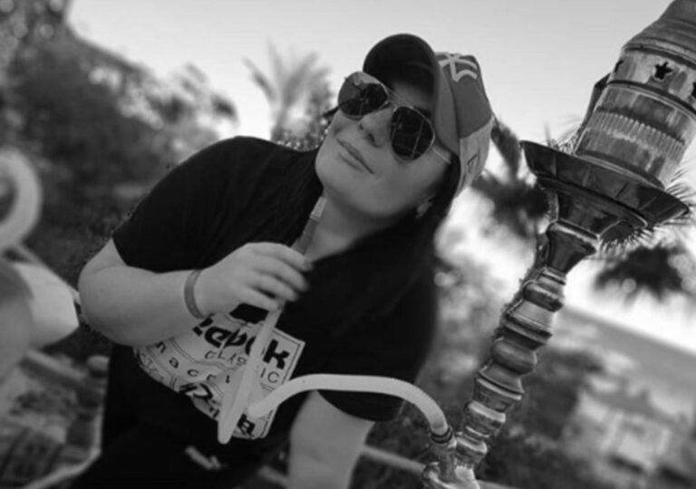Read more about the article Russia Mum Filmed Her 3yo Son Smoking Hookah On Hols