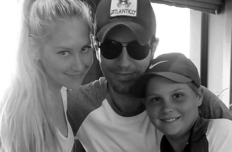 Read more about the article Report: Kournikova Pregnant With Iglesias’ Third