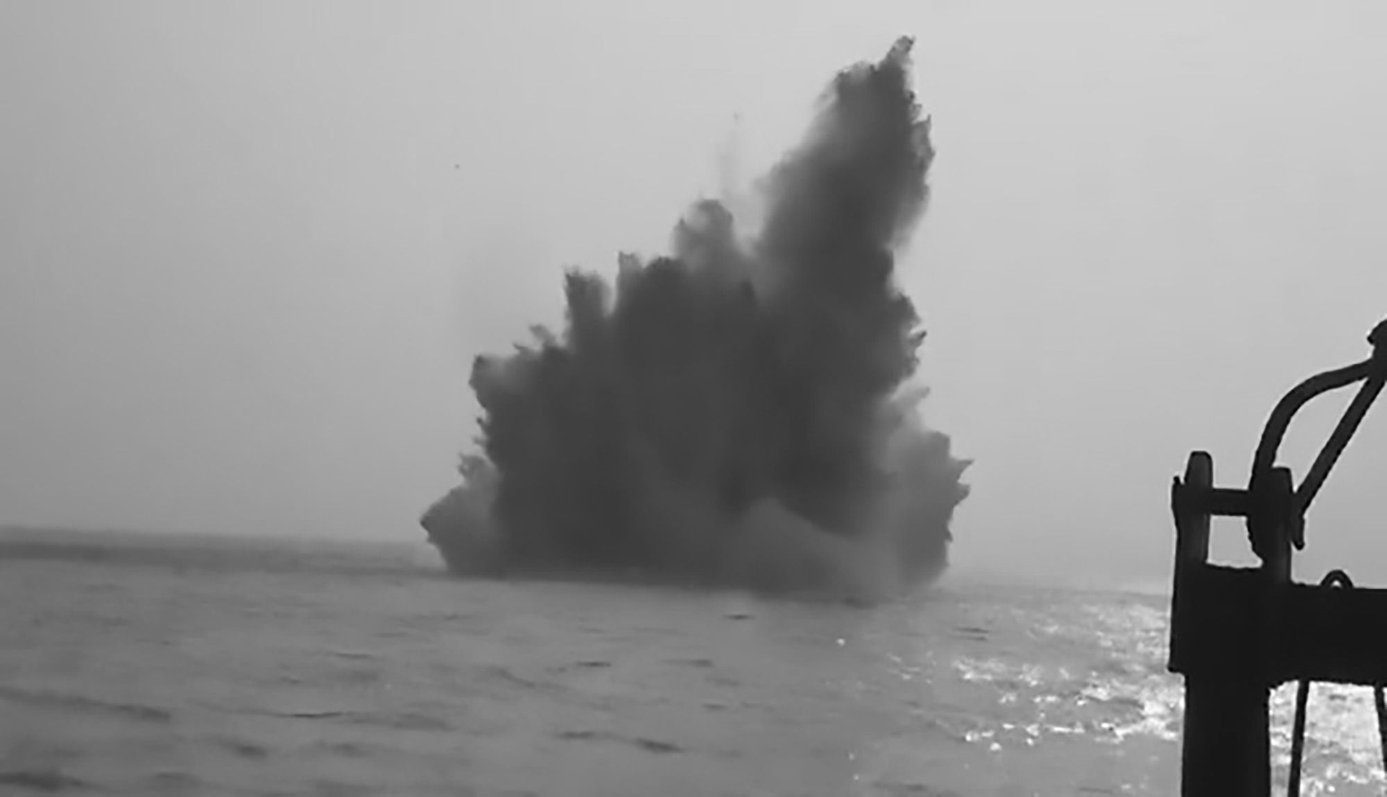 Read more about the article Half-Tonne Naval Mine Blown Up Underwater