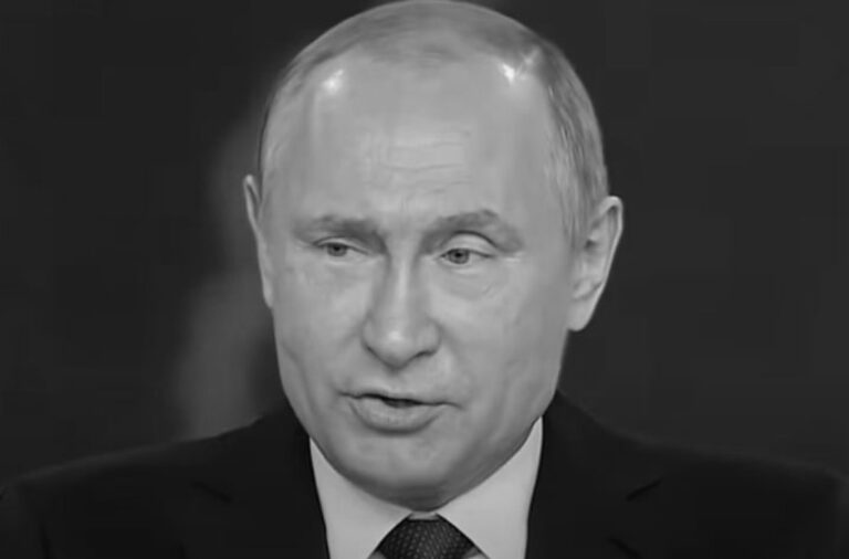 Read more about the article Putin Says He Often Kips Over In Kremlin Office