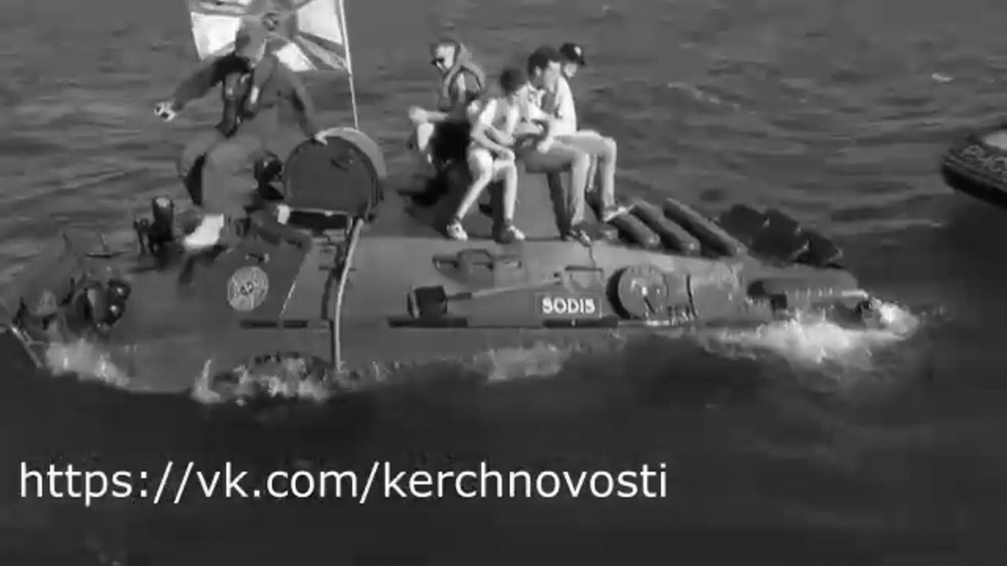 Read more about the article Russia Amphibious Vehicle Sinks During Ceremony