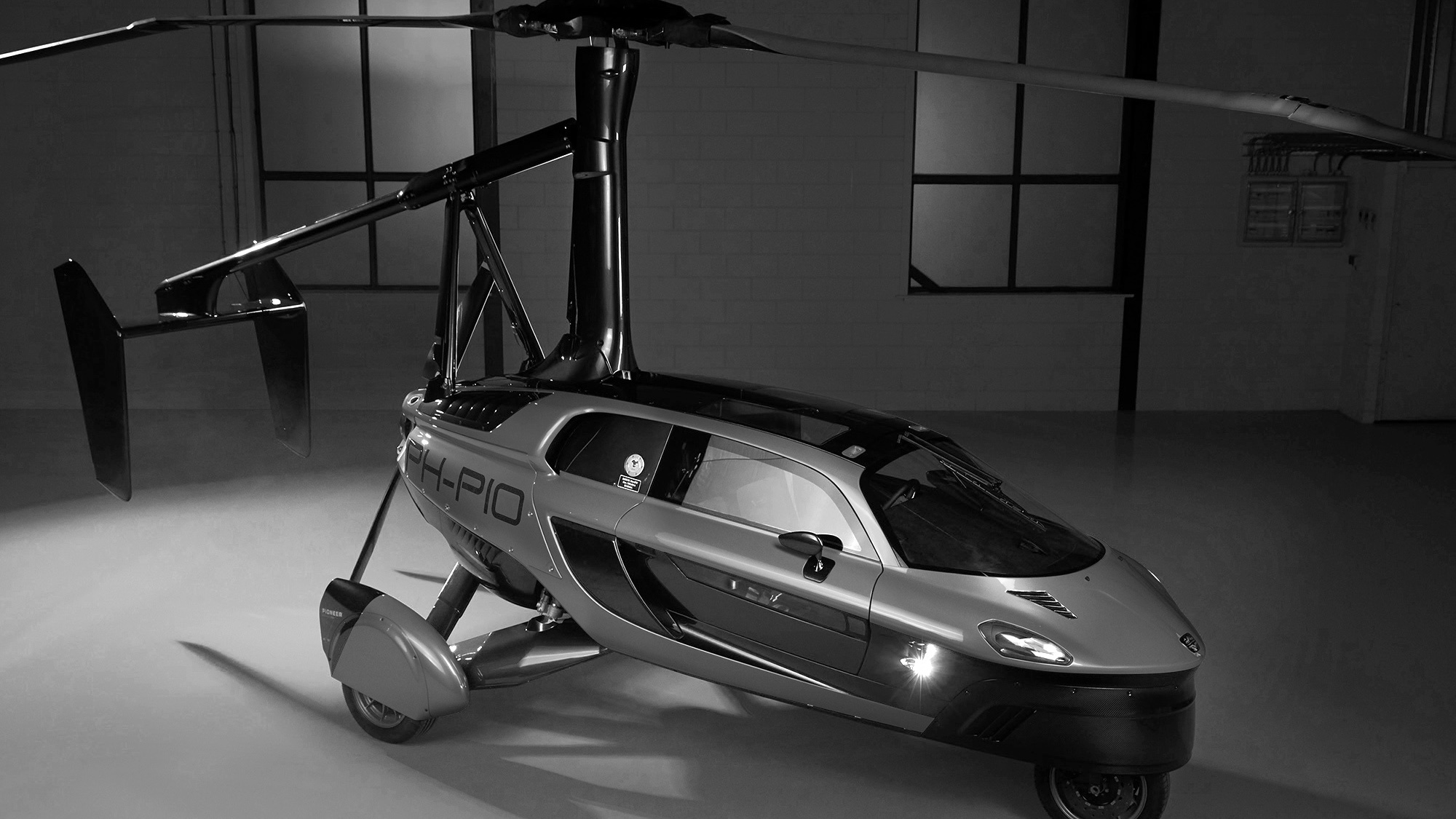 Read more about the article Worlds 1st Flying Car Set To Hit The Roads