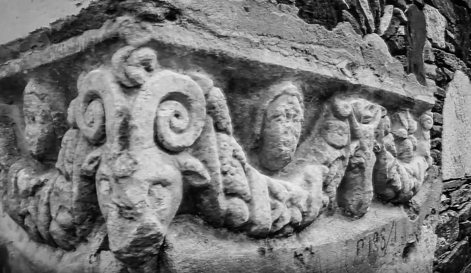 Read more about the article 1,700-Year-Old Roman Sarcophagus Found On Outside Wall Of Turkish House