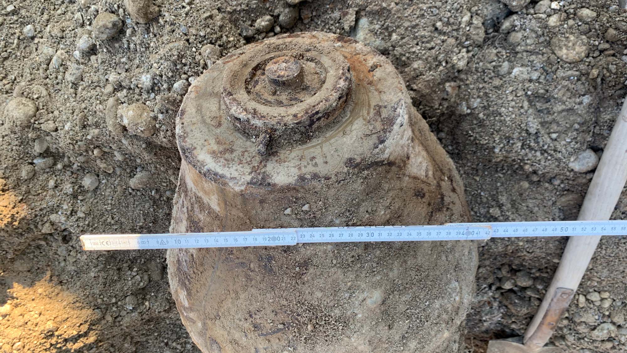 Read more about the article 1,000Ilb WW2 US Bomb Found At Construction Site Near Former Nazi Tank Factory