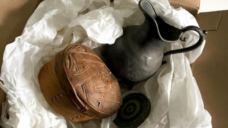 Read more about the article Icelandic Museum Receives German Package In Post Containing Artefacts Stolen In 1970
