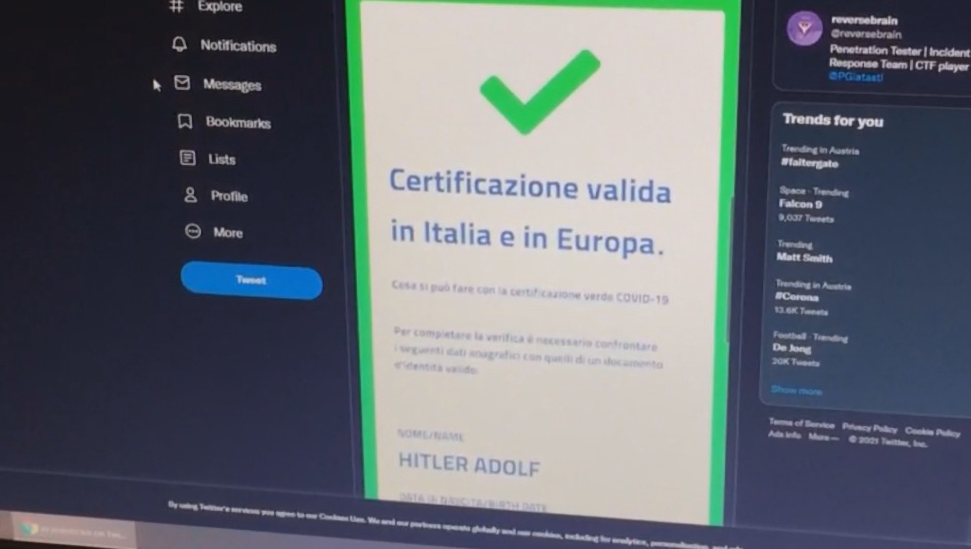 Read more about the article Fake Vax Certificate For Adolf Hitler Accepted On EU COVID-19 Green Pass Apps