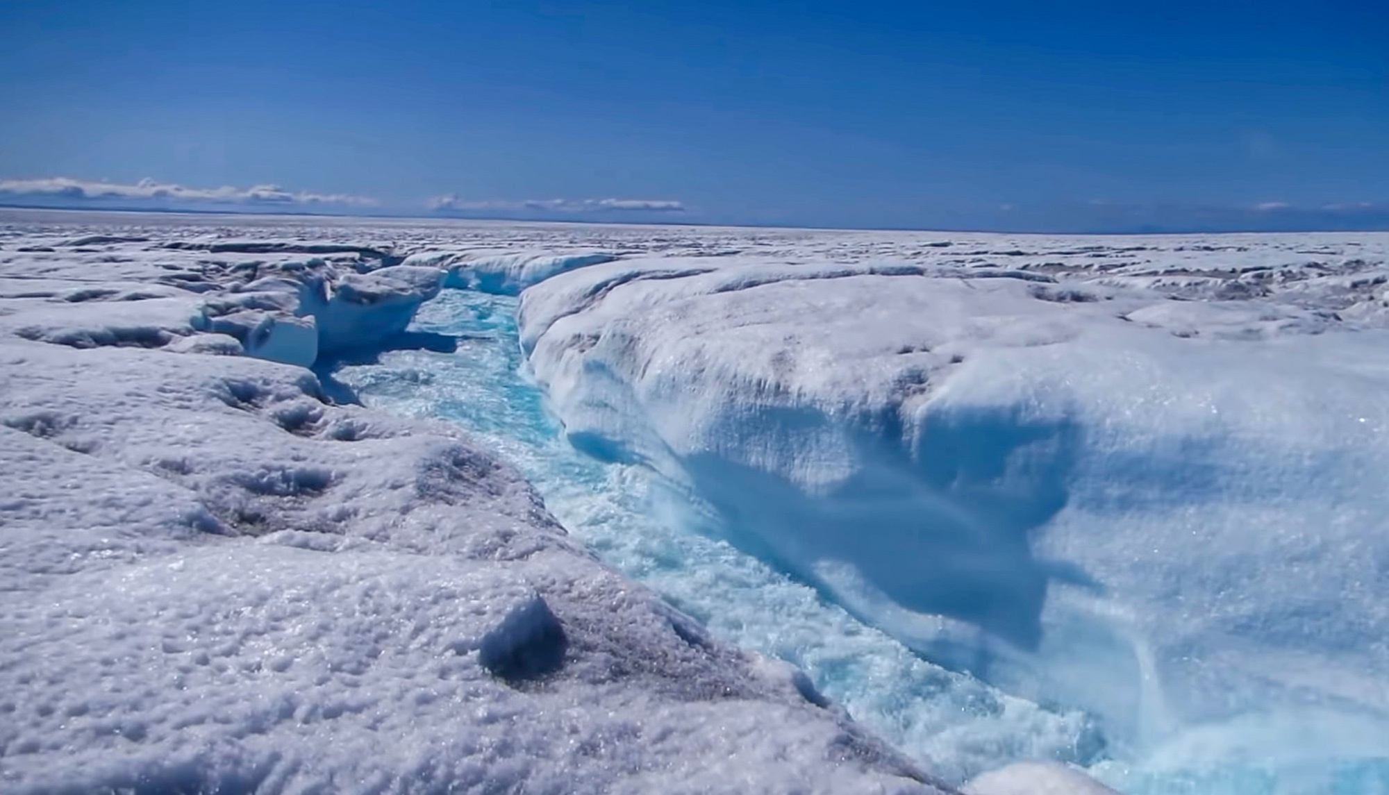 Read more about the article Climate Change Causes Greenland Ice Sheet To Lose 4,700 Billion Tonnes Of Ice In 20 Years