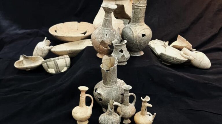 Read more about the article Ancient Tombs Reveal Opium Use 2,300 Years Ago