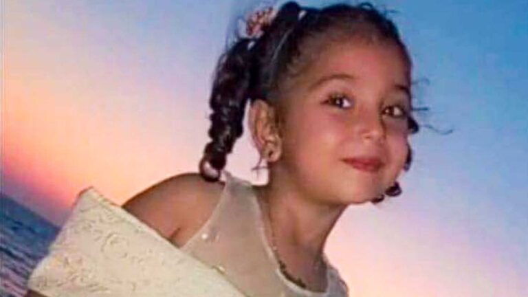 Read more about the article Four-Year-Old Syrian Girl Dies On Stranded Migrant Boat