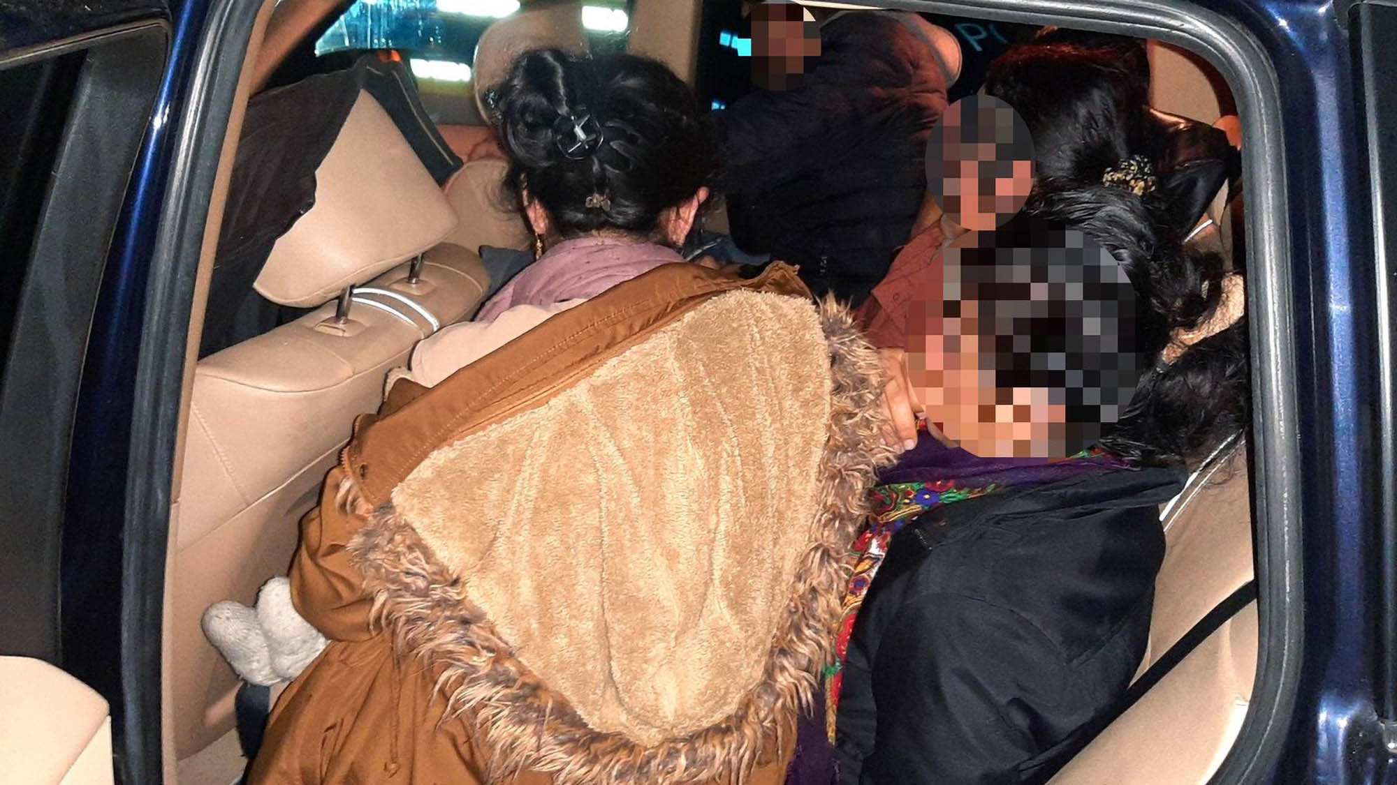 Read more about the article Police Seize Car With Eight Migrants Crammed In Back