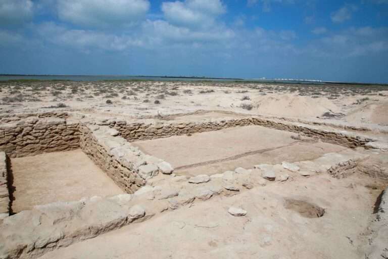 Read more about the article Scientists Discover Gulf’s Oldest Known Pearl Diving Town