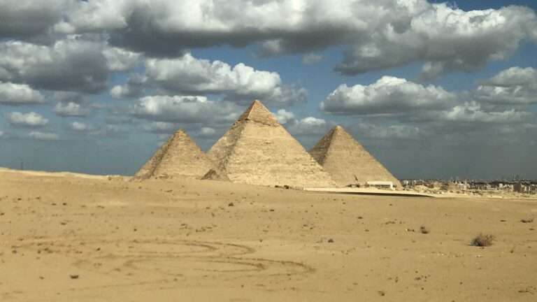 Read more about the article Researchers Find New Unknown Chamber In The Great Pyramid Of Cheops At Giza