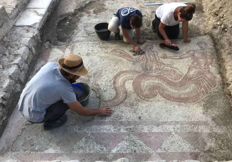 Read more about the article Astonishing 2,000-Year-Old Mosaic Of Roman Sea God Unearthed