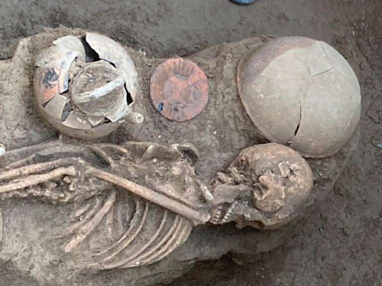 Read more about the article Graves With Human Bones Dating Back 1,000 Years Discovered During Construction Work Under School