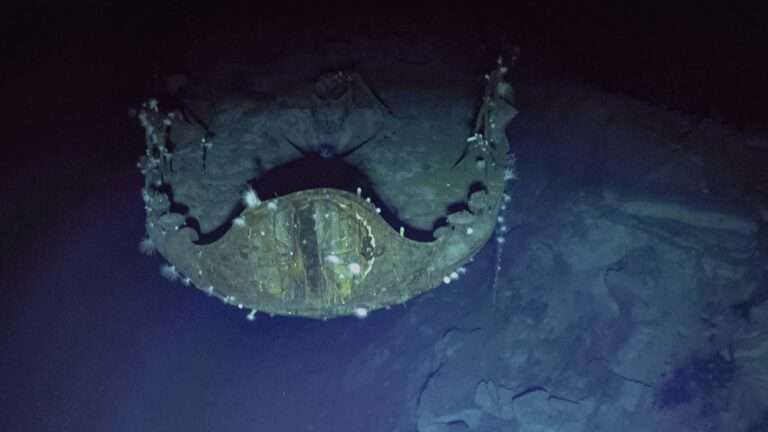 Read more about the article Incredible Seabed Footage Of Wrecks Of Battle Of Midway