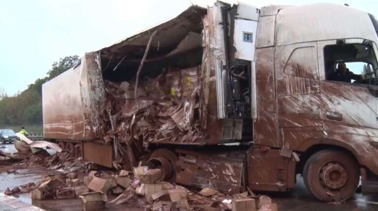 Read more about the article Chaos As 15 Tonnes Of Cocoa Spills On Motorway