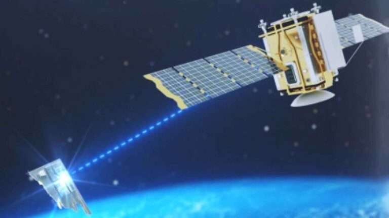 Read more about the article Scientists Invent Orbiting Lasers To Zap Space Junk