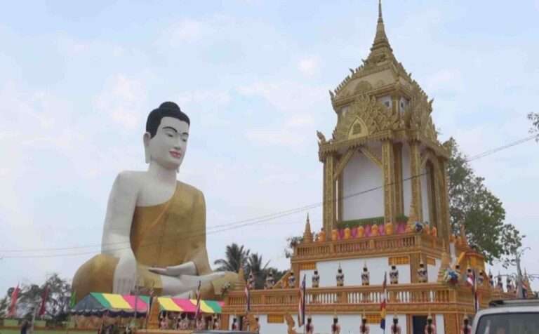 Read more about the article Grumpy Giant Buddha Statue Gets Facelift
