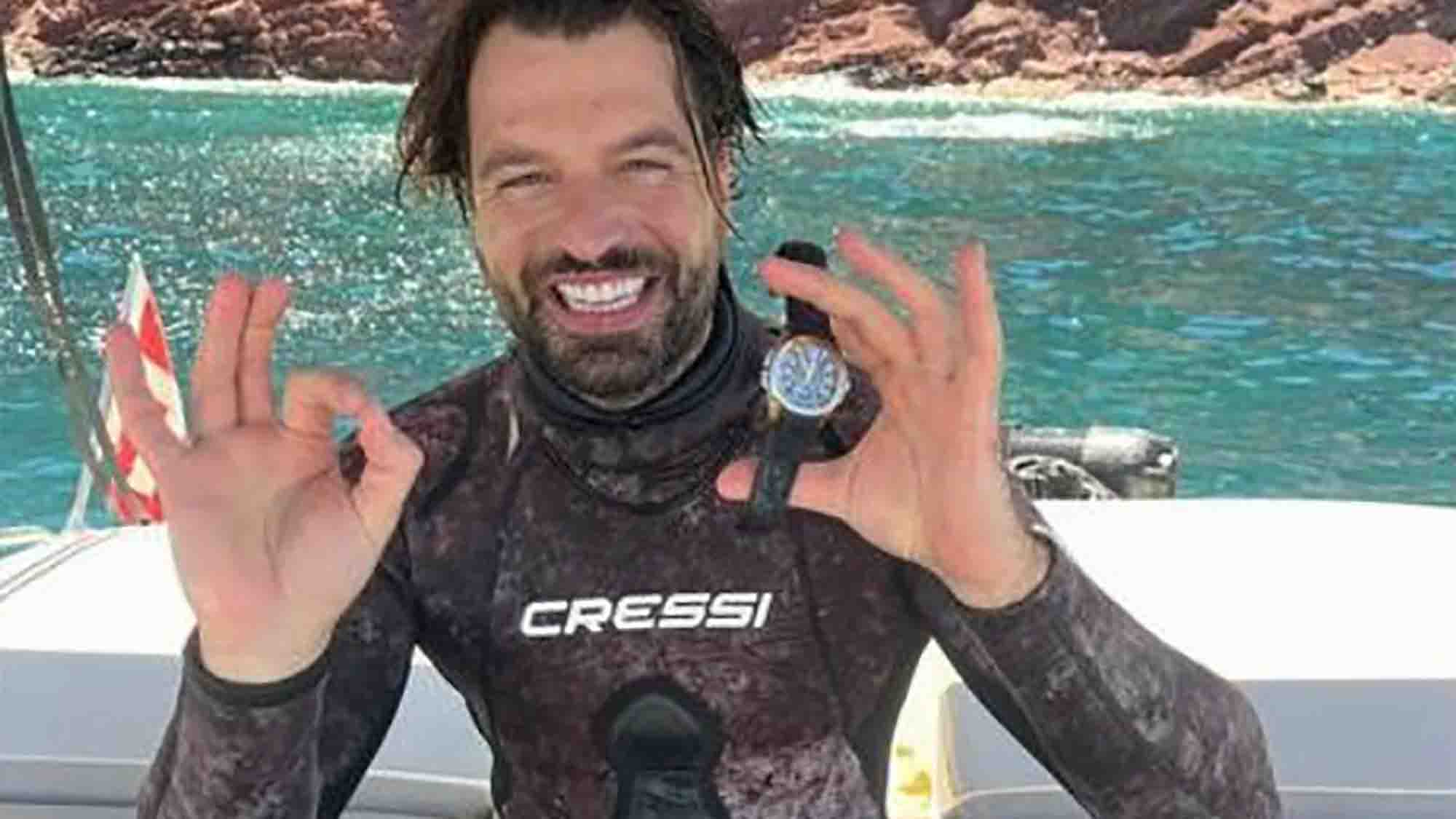 Diver Finds GBP 55,000 Watch At Bottom Of Sea